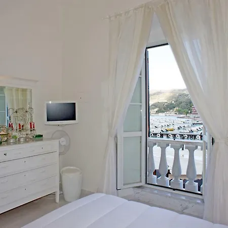 Hotel Vittoria Lerici Exterior foto